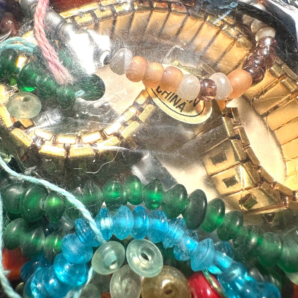 Vibrant Craft/Jewelry Supplies - 3LBs - Picture 5 of 16